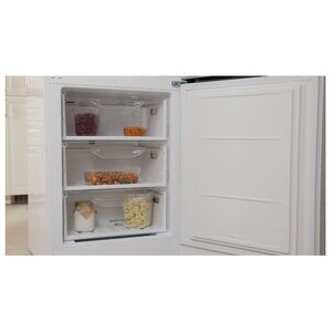 Холодильник Indesit DFE 4200 W (фото modal nav 9)