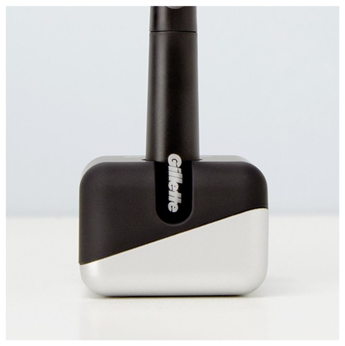 Набор Gillette подставка, бритвенный станок Fusion5 ProGlide (ограниченная серия с черной ручкой) (фото modal 3)