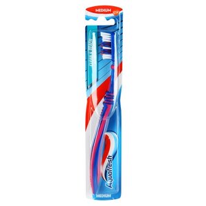 Зубная щетка Aquafresh Clean&Reach medium (фото modal nav 1)