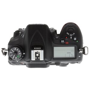 Зеркальный фотоаппарат Nikon D7200 Body (фото modal nav 3)