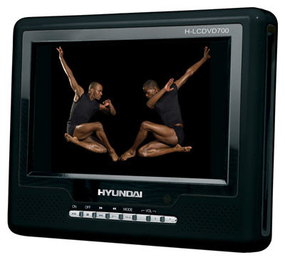 DVD-плеер Hyundai H-LCDVD700 (фото modal 1)