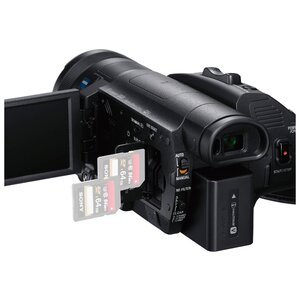 Видеокамера Sony FDR-AX700 (фото modal nav 7)