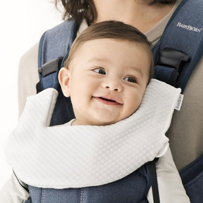 Нагрудник для рюкзака-переноски Baby Bjorn (фото modal 3)