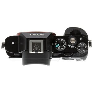 Фотоаппарат со сменной оптикой Sony Alpha ILCE-7 Body (фото modal nav 3)