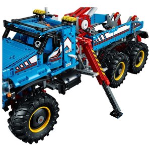 Электромеханический конструктор LEGO Technic 42070 Эвакуатор-внедорожник 6х6 (фото modal nav 5)