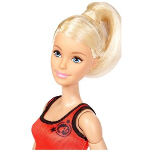 Кукла Barbie Безграничные движения Каратистка, 29 см, DWN39 (фото modal nav 4)