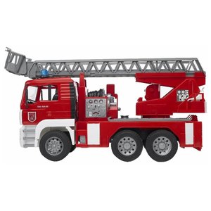 Пожарный автомобиль Bruder MAN с лестницей и помпой (02-771) 1:16 47 см (фото modal nav 2)