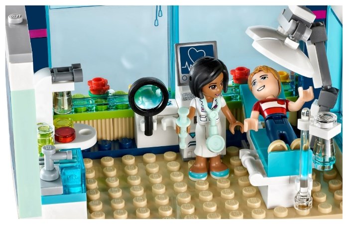 Конструктор LEGO Friends 41318 Госпиталь Хартлейк-сити (фото modal 3)