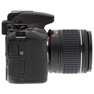 Зеркальный фотоаппарат Nikon D5600 Kit (фото modal nav 12)